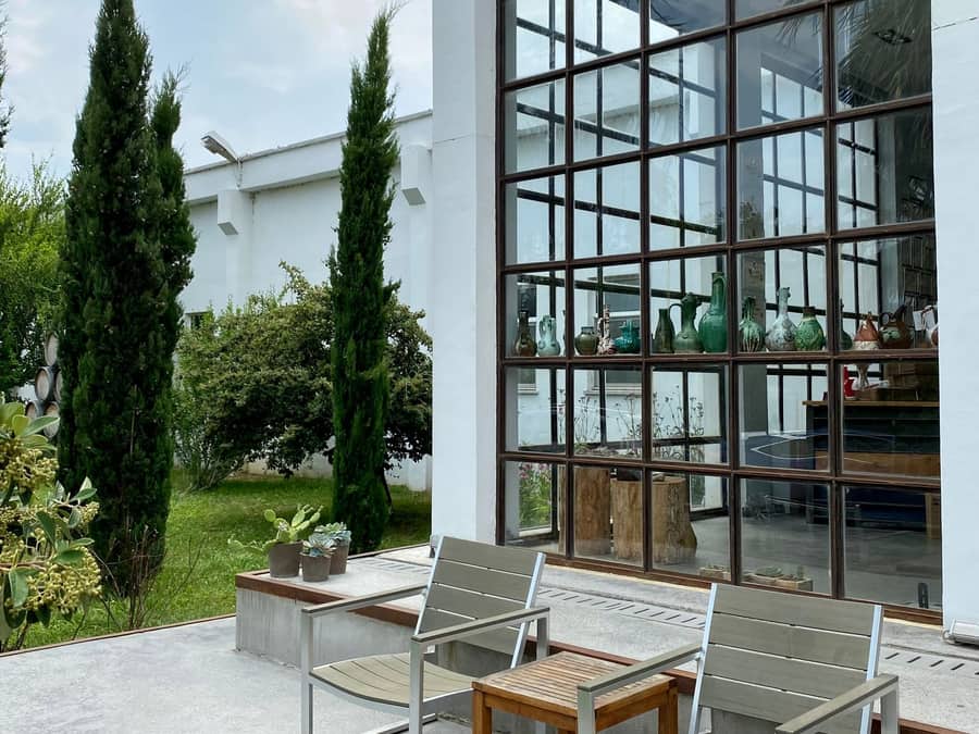 Artificial grass patio modern setting Artificial grass patio modern setting, artificial grass in the UK