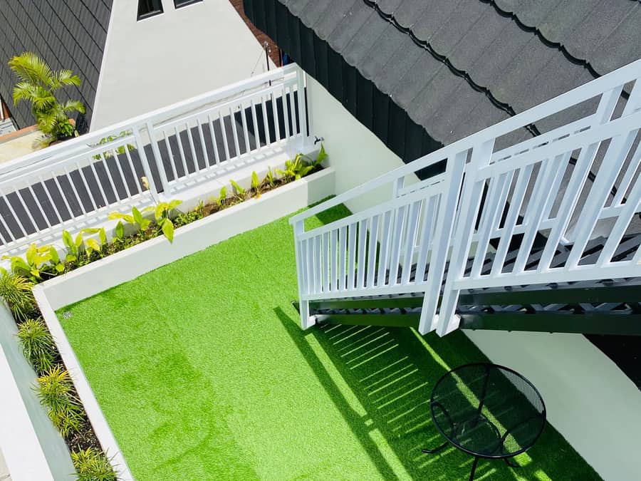 Artificial grass roof terrace setting Artificial grass roof terrace setting, artificial grass in the UK